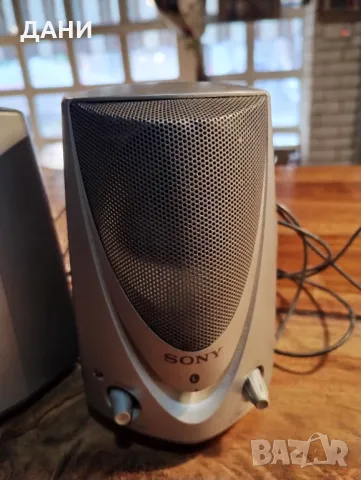 Тонколони, ретро микрофон, мини камера, мини фенерче с батерия, фенерче за кола с две фасонки, снимка 2 - Други - 48486375