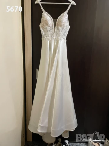 Булчински рокля и було