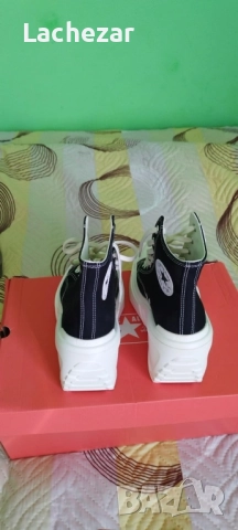 Дамски Кецове Converse - чисто нови, снимка 3 - Кецове - 52253068