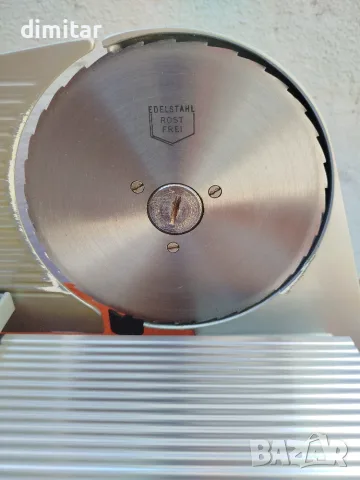 Слайс машина GRAEF - 130 W, снимка 3 - Кухненски роботи - 55748241