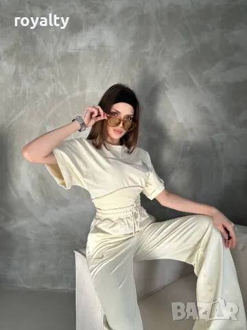 Nike дамски комплект Различни цветове , снимка 4 - Спортни екипи - 49200020