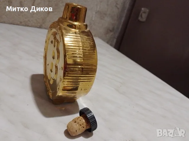 колекционерска бутилка от водка 200 млл празна маркова на Bitcoin, снимка 2 - Други ценни предмети - 56257455