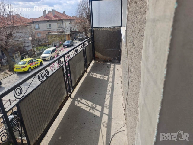 Къща в гр.Аксаково с РЗП 210 кв.м., снимка 17 - Къщи - 53922681