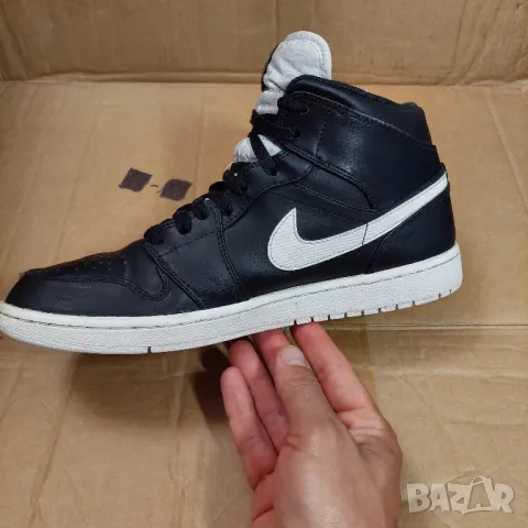 Nike Air Jordan 1 Retro Mid 'Black White'  номер 44 ,5  оригинални маратонки  , снимка 18 - Маратонки - 50292063