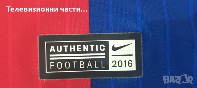 Оригинална футболна тениска Барселона Barcelona Nike 776834-481 домакински екип 2016/2017, снимка 12 - Спортни дрехи, екипи - 50672624
