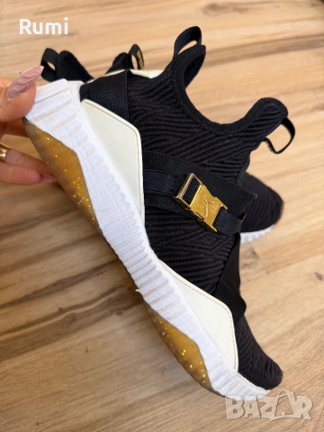 Оригинални шикозни дамски маратонки PumaDEFY MID VARISTY! 38,5 н