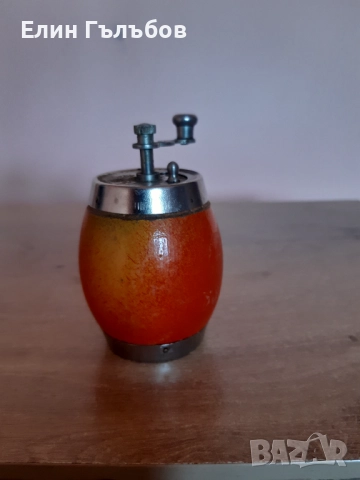 Мелничка за черен пипер Родина, Бг производство, от старите