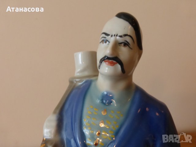 Порцеланова фигура-бутилка Украйна 1990 г 2, снимка 2 - Антикварни и старинни предмети - 42785122