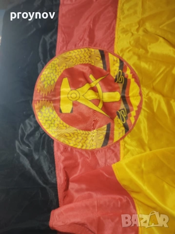 Ново Знаме на Източна Германия ГДР 1988г., снимка 3 - Антикварни и старинни предмети - 52310602