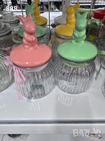 стъклени бурканчета 