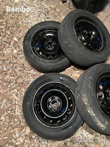 Железни джанти със зимни гуми, снимка 2 - Гуми и джанти - 52679897