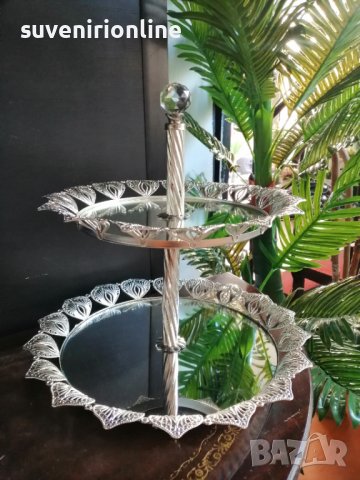 Метална стойка за сладкиши с огледална основа на 2 нива, снимка 4 - Аксесоари за кухня - 38681551