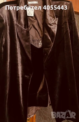 Уникален сет в кафяво: сако и топ с дантела 