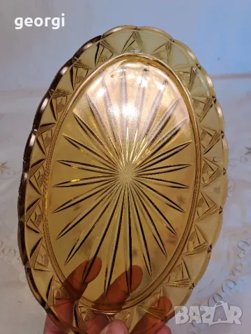 елипсовидно стъклено плато цвят кехлибар 21/6, снимка 3 - Прибори за хранене, готвене и сервиране - 49977948