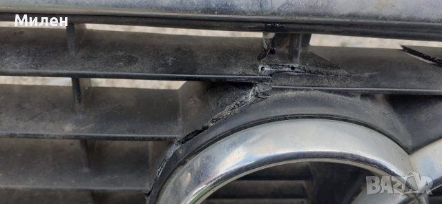 Декоративна Решетка Във Предния Капак За  Audi 80 B4 от1991-1995 Година  Ауди 80 Б4, снимка 7 - Части - 40564393