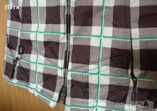 Зимно дамско яке Vans / Дамско ски / сноуборд яке Vans , снимка 2 - Якета - 30448504