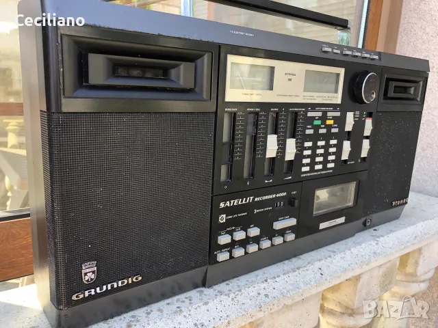 Grundig Satellit Recorder 4000 – Stereo Radio Cassete, снимка 2 - Радиокасетофони, транзистори - 55762154