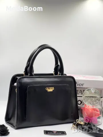 Guess дамски чанти Различни цветове , снимка 13 - Чанти - 48847715