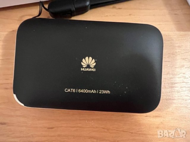 Рутер LAN/LTE/4G Бисквитка Huawei WiFi 2 Pro E5885LS-93A E5885 300Mbps 4G LTE Mobile WiFi Hotspot, снимка 3 - Рутери - 42355398
