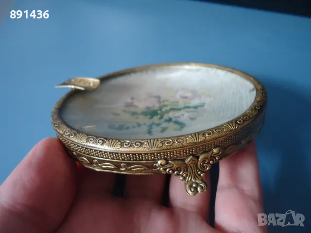 Стар красив месингов пепелник, снимка 3 - Други - 49631777