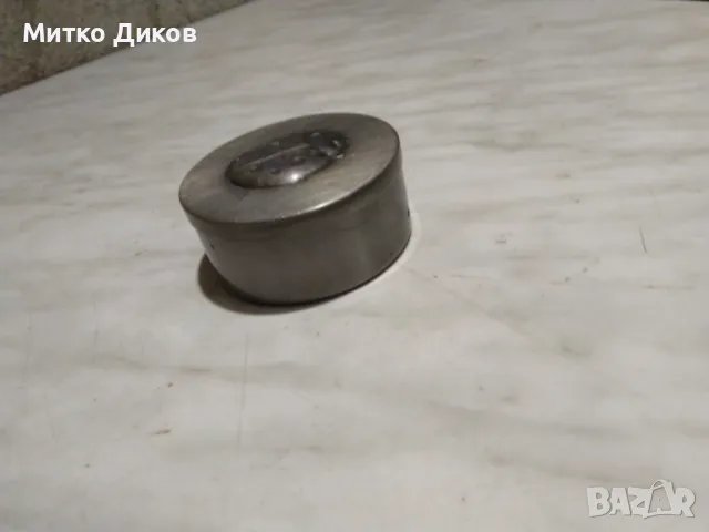 метална кутия винтидж фи 63мм и 27мм, снимка 3 - Колекции - 48934479