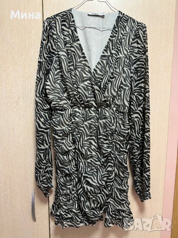 Дамска рокля, снимка 1