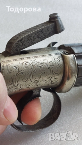 Много рядък револвер( pepperbox)пиперница,средата на 19век ,пищов, ятаган,сабя,щик, 1 200 €, снимка 11 - Антикварни и старинни предмети - 52099433