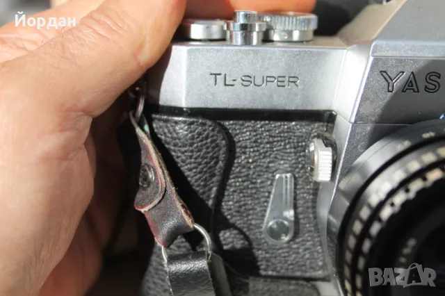 Фотоапарат ''Yashica Tl-Super'', снимка 4 - Фотоапарати - 47452089