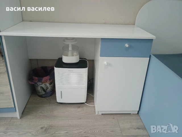 детско легло и бюро, снимка 2 - Мебели за детската стая - 53210937