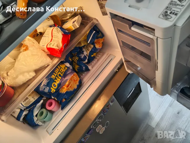 Продавам хладилник LG . Има забележки по външния вид които са заснети.Работи без проблем   , снимка 6 - Хладилници - 55966633