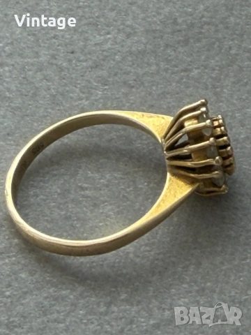 Старинен златен пръстен с естествени камъни , снимка 2 - Пръстени - 54304792