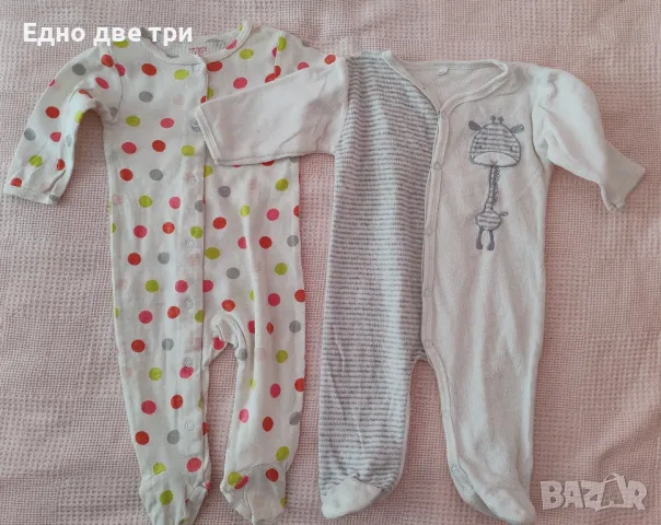 Бебешки бодита, ромпъри и други 0-6 м., снимка 11 - Комплекти за бебе - 49543715