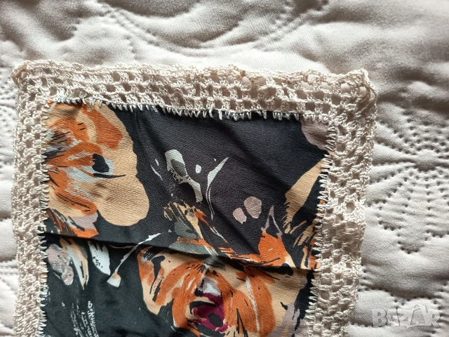 Кърпичка ръчно бродирана на една кука 20Х20см., снимка 2 - Декорация за дома - 53917154