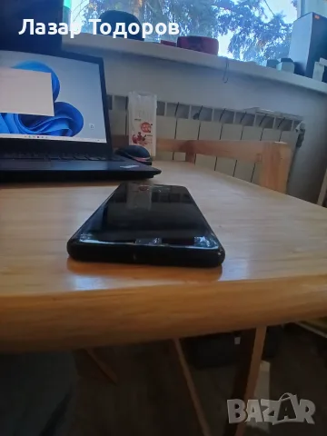 Samsung A8 заден счупен гръб, снимка 2 - Samsung - 56416103