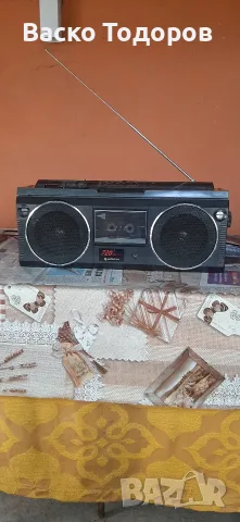 Радиокасетофон Нитачи TRK 730 E