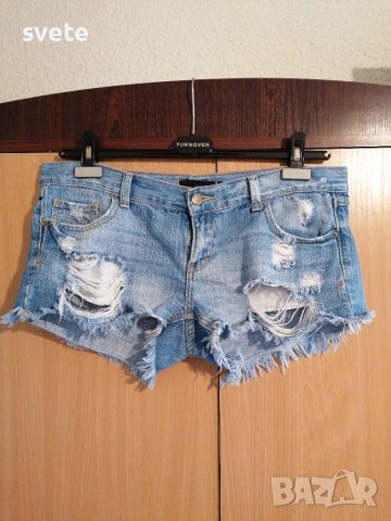 Модерни накъсани дамски панталонки, снимка 1 - Къси панталони и бермуди - 37118344