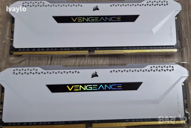 Vengeance PRO SL RGB White 16GB(2x8), снимка 1