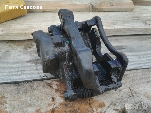 Vw Passat Wagon B3 2.0 1992 Преден десен спирачен апарат, снимка 4 - Части - 42765893