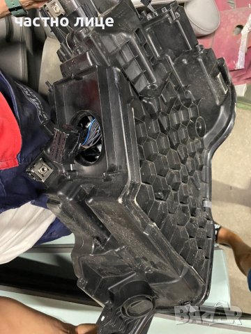 Audi Q4 E-Tron Десен фар, снимка 5 - Части - 42298882