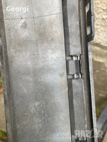 Праг Лайсни Брони Таван W211 Mercedes, снимка 6 - Части - 54038367