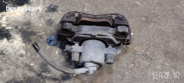 Спирачен апарат преден десен VW Touran - 60лв, снимка 2 - Части - 51455947