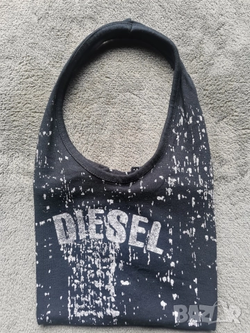 Потник с гол гръб на Diesel