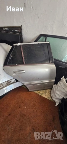 задна дясна врата - 