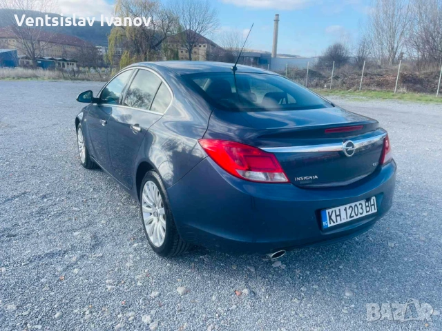 Opel Insignia, снимка 2 - Автомобили и джипове - 53249050
