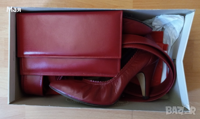 Луксозни дамски обувки, комплект с портмоне и две коланчета, снимка 2 - Дамски елегантни обувки - 51760748