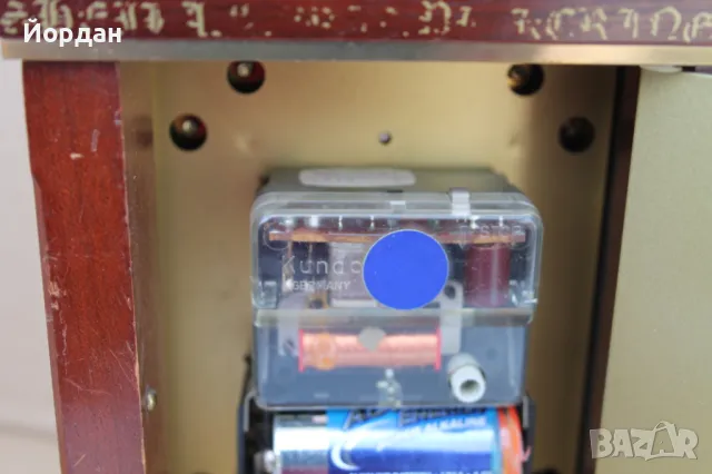 Англииски настолен кварцов часовник ''Kundo'', снимка 12 - Антикварни и старинни предмети - 47305711