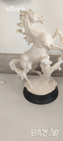 Статуетка на див кон, снимка 3 - Антикварни и старинни предмети - 52747313