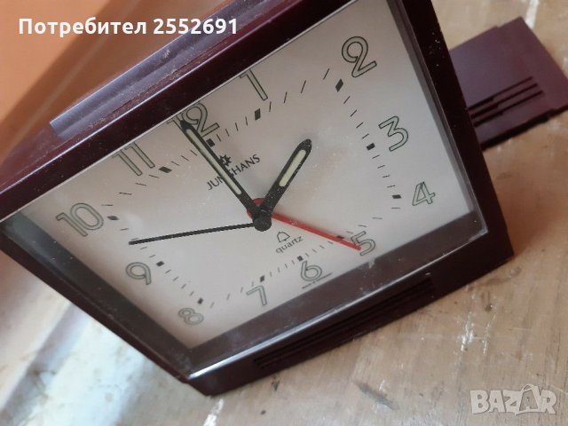 Часовник , снимка 2 - Антикварни и старинни предмети - 31528180