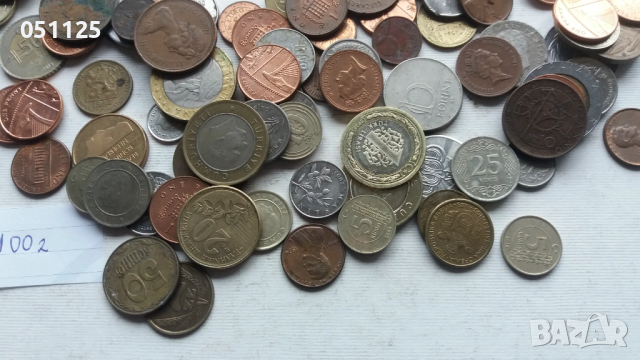 лот от 100 броя чуждестранни монети, снимка 8 - Нумизматика и бонистика - 52922731