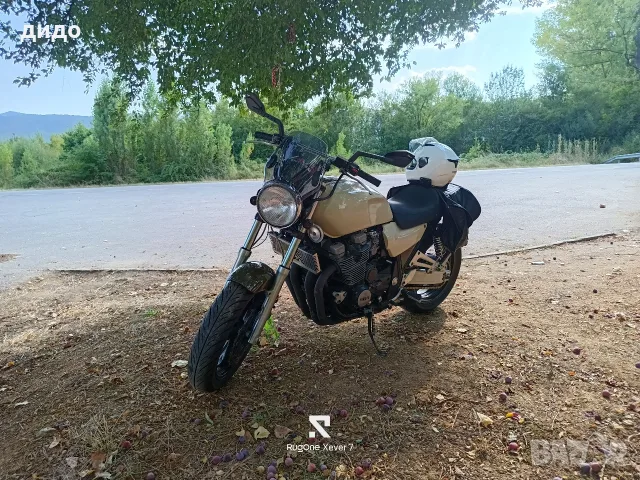 Продавам Yamaha XJR1200
